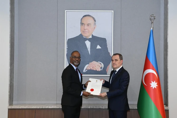 Ceyhun Bayramov Hindistanın Azərbaycana yeni təyin olunan səfiri ilə görüşüb - FOTO