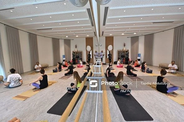 “Nine Senses”də Beynəlxalq Yoqa Günü və yay gündönümü qeyd olundu - FOTO