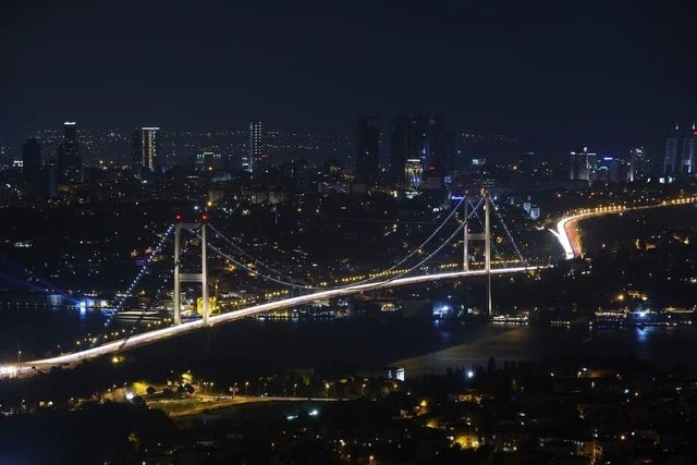 Dünyanın yatmayan şəhərləri - SİYAHI + FOTO
