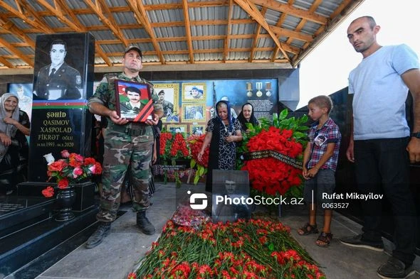 В Хызынском районе состоялись похороны Араза Рустамова - ОБНОВЛЕНО + ВИДЕО