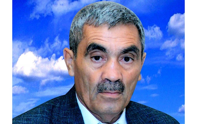 Vaxtsız ölüm hökmü “oxunan” hakimlər - FOTO