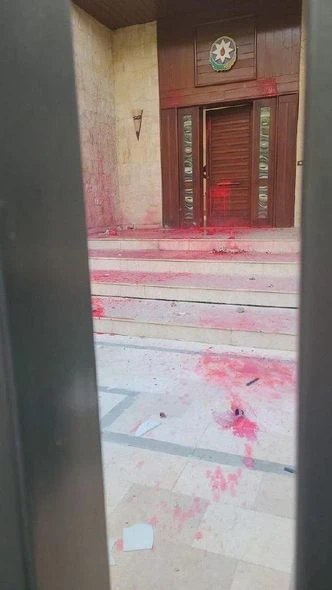 Azərbaycan Livana nota verdi - FOTO