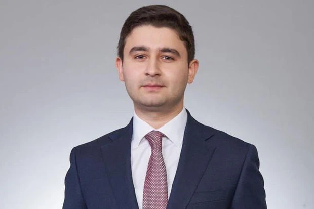 Harvard Hüquq Məktəbinin məzunu Prezident Administrasiyasında yüksək vəzifəyə təyin edilib - FOTO