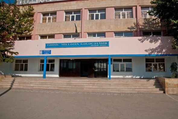 Bakıda iki təhsil müəssisəsindən ŞİKAYƏT: Direktor pul yığır - FOTO
