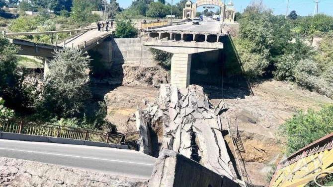 Xaçmazda sel suları nəticəsində çökmüş körpünün yerində yenisi tikiləcək - FOTO