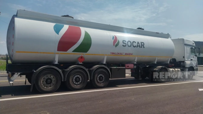 Qarabağın erməni sakinləri üçün 30 ton benzin, 34 ton dizel yola salınıb - FOTO