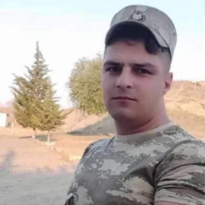 Azərbaycan Ordusunun hərbçisi qəzada həlak olub - YENİLƏNİB - FOTO