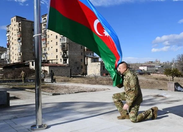 News.ru: Терпение и дальновидность: как Алиев выполнил миссию восстановителя страны - ФОТО
