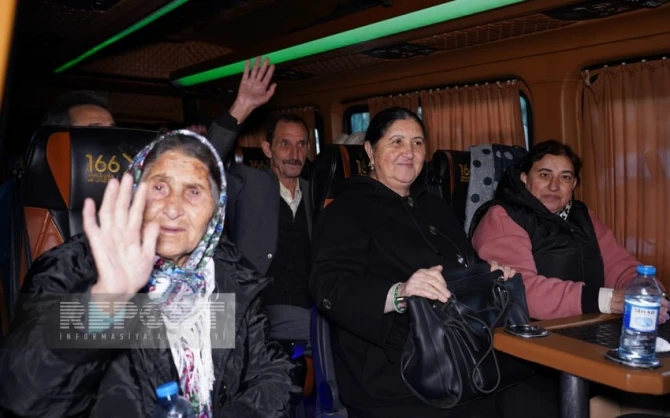 Daha 83 sakinin Laçına köçü başlayıb - FOTO