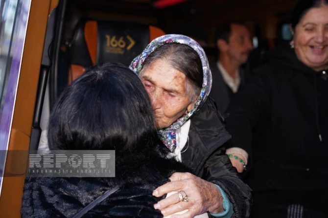 Daha 83 sakinin Laçına köçü başlayıb - FOTO