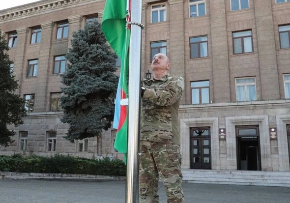Müstəqillik tariximizin yeni səhifəsi - “Kaspi”nin TƏHLİLİ + FOTO