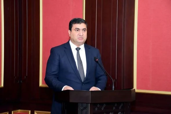 Prezident icra başçısını vəzifəsindən azad etdi - FOTO