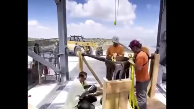 Ceff Bezosun aldığı dağda 42 milyon dollarlıq saat quraşdırılır - FOTO/VİDEO