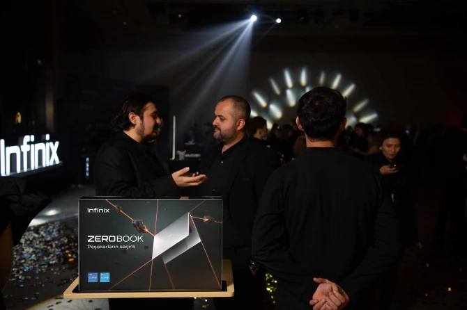 Infinix Azərbaycanda vloqlar üçün smartfon təqdim etdi - FOTO