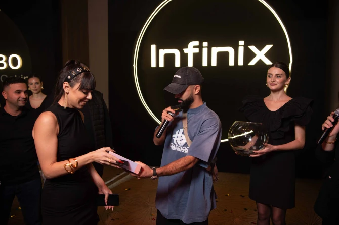 Infinix Azərbaycanda vloqlar üçün smartfon təqdim etdi - FOTO