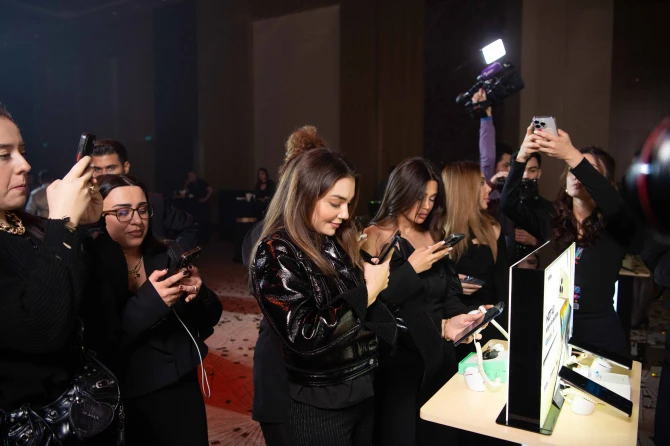Infinix Azərbaycanda vloqlar üçün smartfon təqdim etdi - FOTO