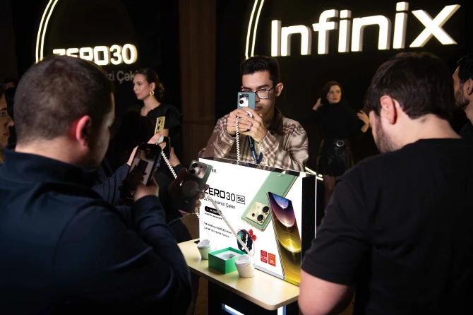 Infinix Azərbaycanda vloqlar üçün smartfon təqdim etdi - FOTO