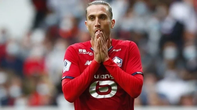 Türkiyə millisinin futbolçusuna şok! Matç zamanı evi qarət edildi - FOTO