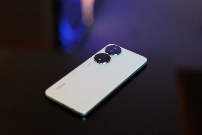 Yüksək standartlı büdcə telefonu - HONOR X7b smartfonuna ümumi baxış - FOTO