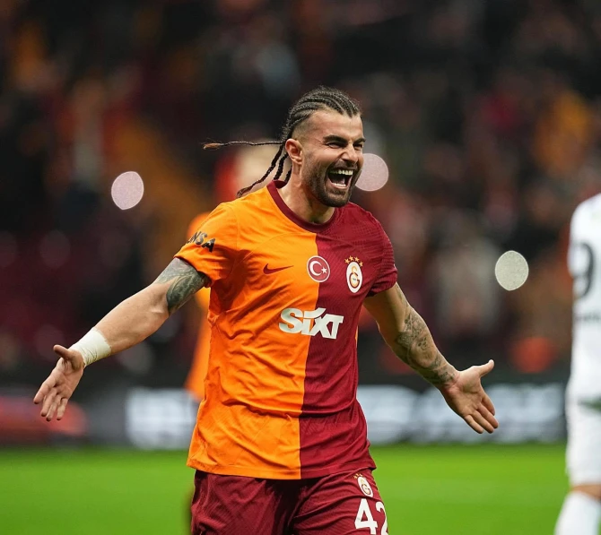 “Qalatasaray” Bardakçının maaşını artırdı - FOTO
