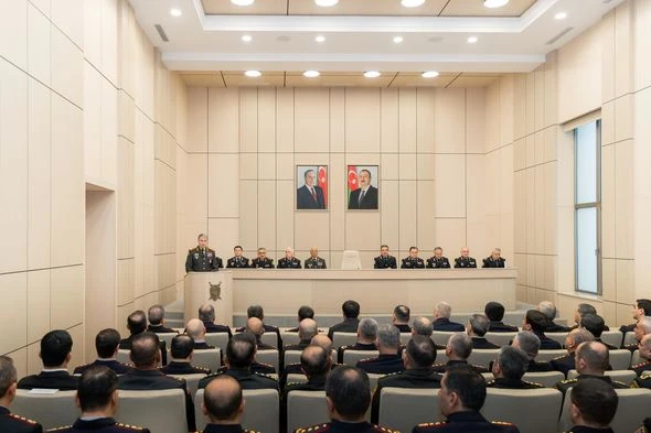 Nazirdən tıxaclarla bağlı göstəriş - FOTO