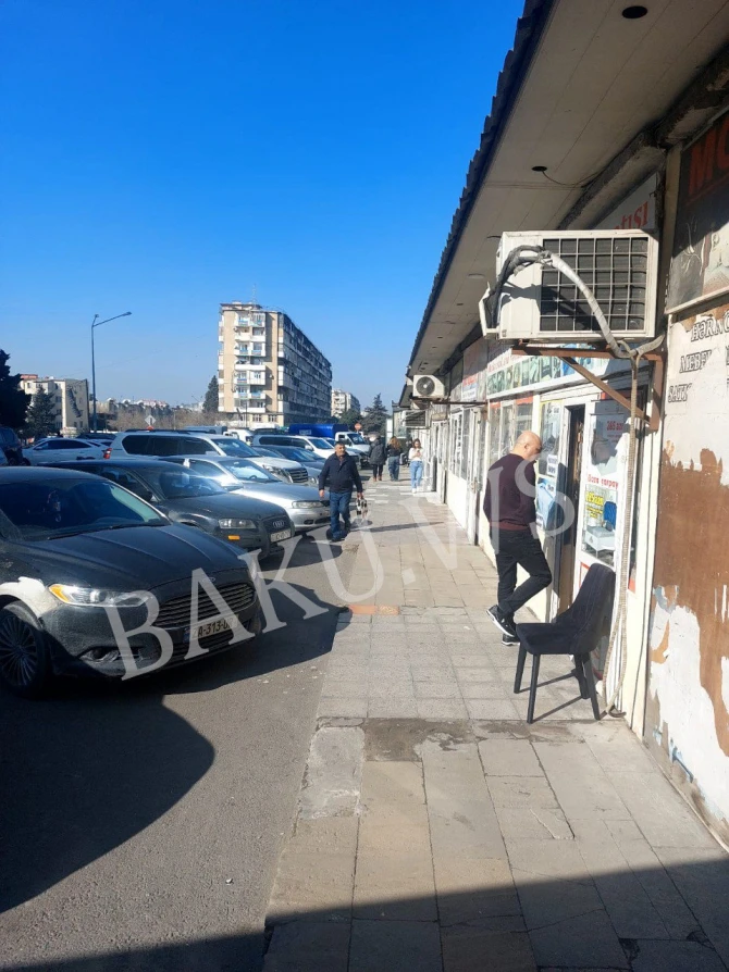 Mağaza sahibləri tərəfindən zəbt olunmuş səki təmizlənib - YENİLƏNİB - FOTO/VİDEO
