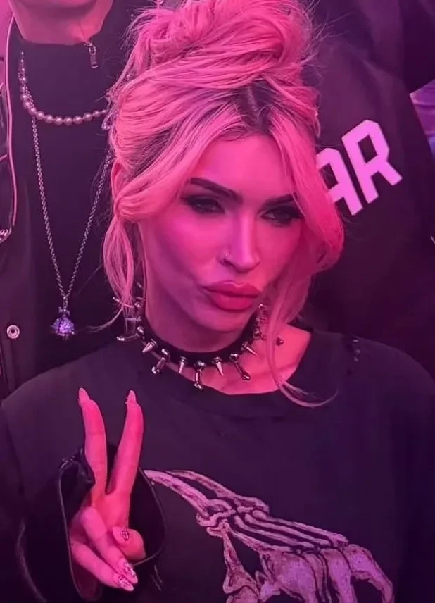 Sevənləri Meqan Foksu tanımadılar - FOTO