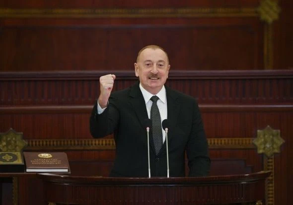 Yeni dövr, yeni çağırışlar, yeni mesaj: “Gedin, öz işinizlə məşğul olun” - “Kaspi”nin TƏHLİLİ - FOTO