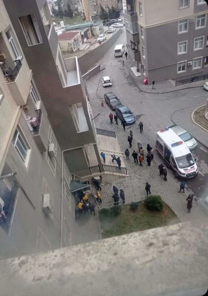 В Баку мужчина выбросился с 15-го этажа - ФОТО