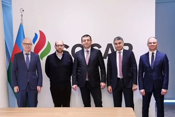 SOCAR və BƏƏ şirkəti əməkdaşlıq perspektivlərini müzakirə ediblər - FOTO