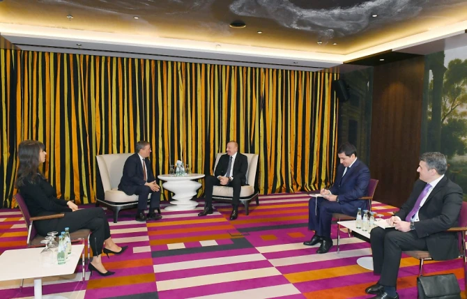 Prezident İlham Əliyev ilə Bundestaqın üzvü Armin Laşetin Münxendə görüşü olub - FOTO
