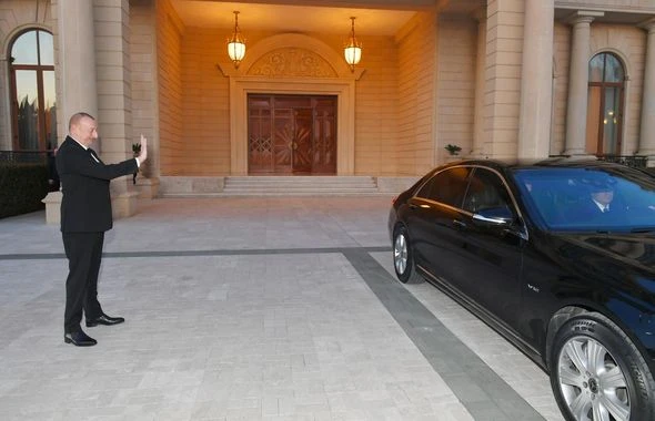 Состоялась встреча Президента Азербайджана с премьер-министром Албании в расширенном составе - ФОТО