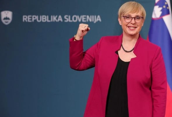 Dünyada ən yüksək vəzifədə olan qadınlar - FOTO