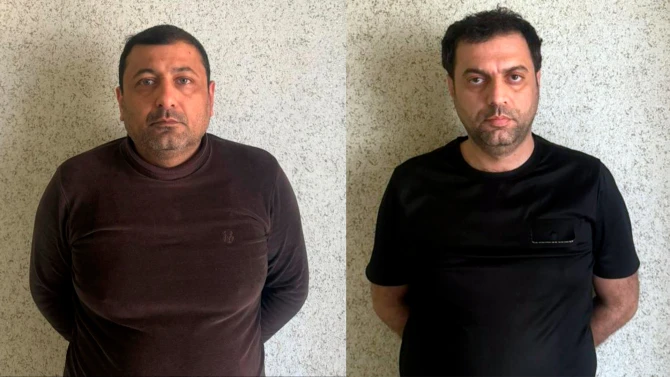 Bakıda “Porsche”-nin dövlət nömrə  nişanını oğurlayan şəxslər saxlanılıblar - FOTO