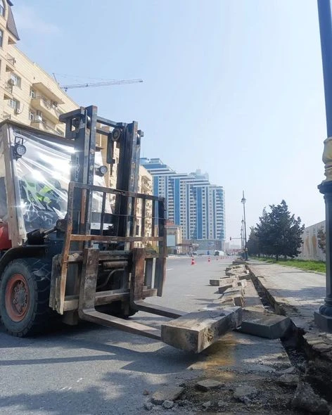 Sürücülərin NƏZƏRİNƏ: Əsas prospektlərdən birində təmir başlayıb - FOTO