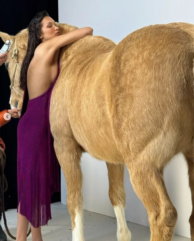 Məşhur modelin bu görüntüləri tənqid edildi - FOTO