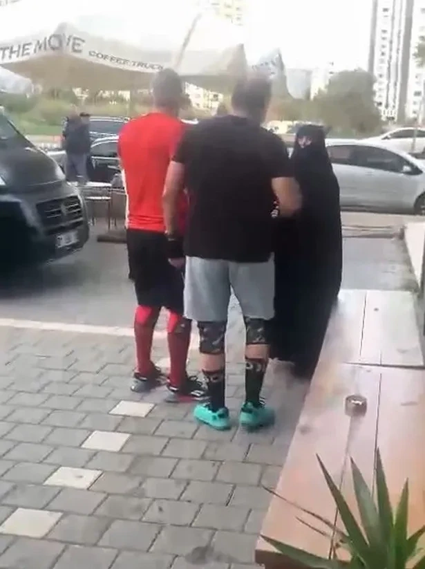 “Ramazanda ədəbsizlik etməyin” deyib idman zalını zibillədilər - FOTO