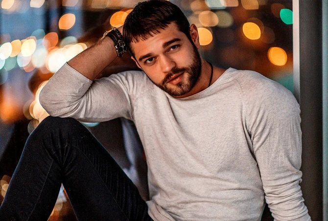 Ad gününə bağışlanacaq pul və hədiyyələri autizmli uşaqlara verəcək - FOTO