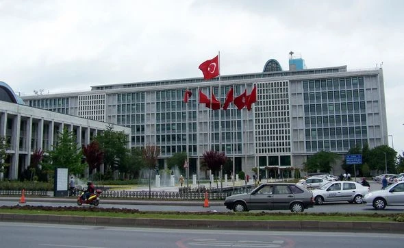 Bələdiyyə seçkisi - Türkiyə demokratiyasının daha bir nümunəsi - ŞƏRH + FOTO