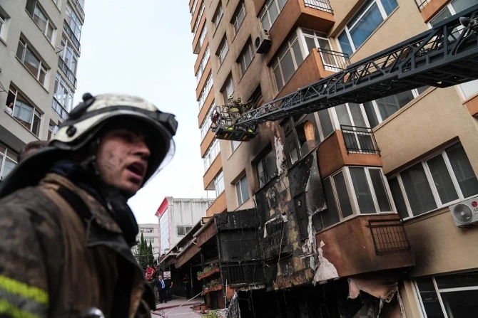 İstanbuldakı dəhşətli yanğınla bağlı bəzi DETALLAR - FOTO
