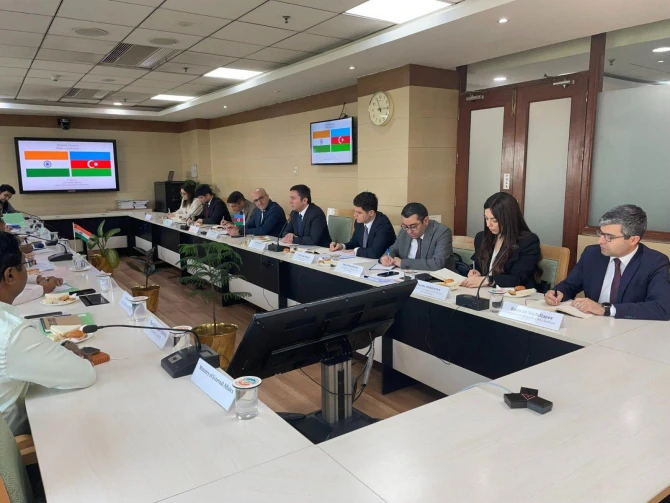 Yalçın Rəfiyev Hindistan rəsmisi ilə COP29-u müzakirə edib - FOTO