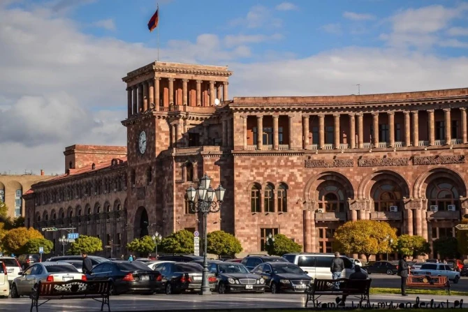 Ermənistan: iqtisadi artımın gizli məqamları - FOTO