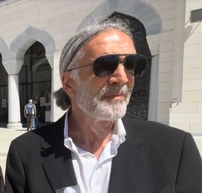 Boşandıqdan sonra gözdən itən model illər sonra görüntüləndi - FOTO