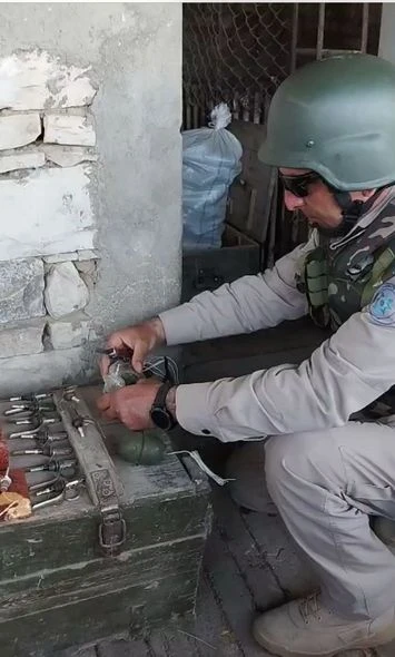 Xocavənddə fermada xeyli sayda partlayıcı qurğu və maddə aşkarlanıb - FOTO