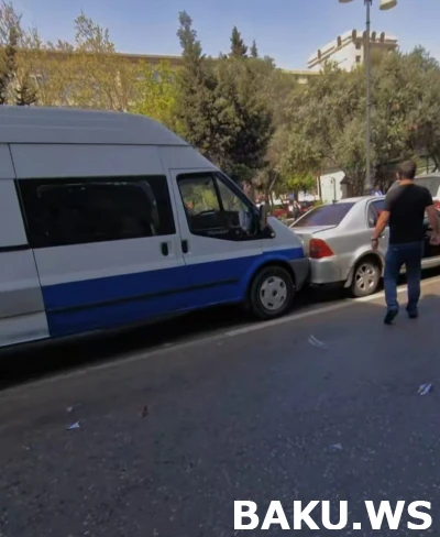 Bakıda mərkəzi yolda zəncirvari qəza - FOTO 