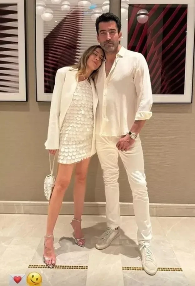 Sinem Kobalın fotosundakı detal müzakirələrə səbəb oldu - FOTO