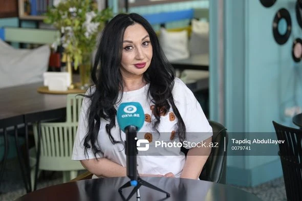 Prezidentin təltif etdiyi mədəniyyət və incəsənət xadimləri DANIŞDILAR - FOTO