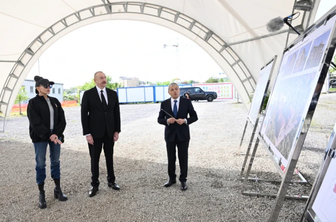 Prezident və birinci xanım Şuşada üçüncü yaşayış kompleksinin təməlqoyma mərasimində iştirak ediblər - YENİLƏNİB