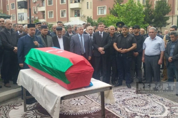 Bərdədə Birinci Qarabağ müharibəsinin şəhidi ilə vida mərasimi keçirilib - FOTO