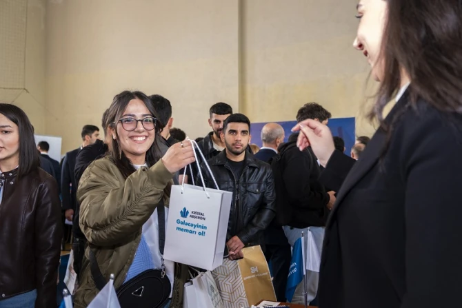 “Kristal Abşeron tikintidə enerji qənaəti üçün innovativ texnologiyalardan istifadə edir” – Mahayət Nəbiyev - FOTO